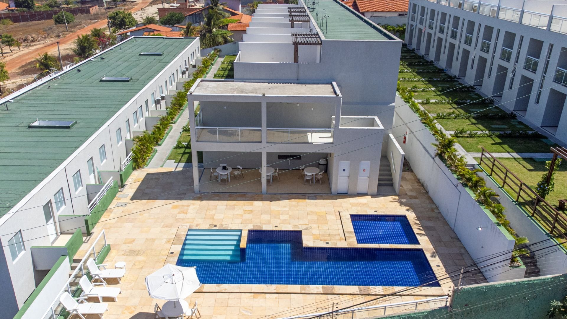 Beach Condos (3)