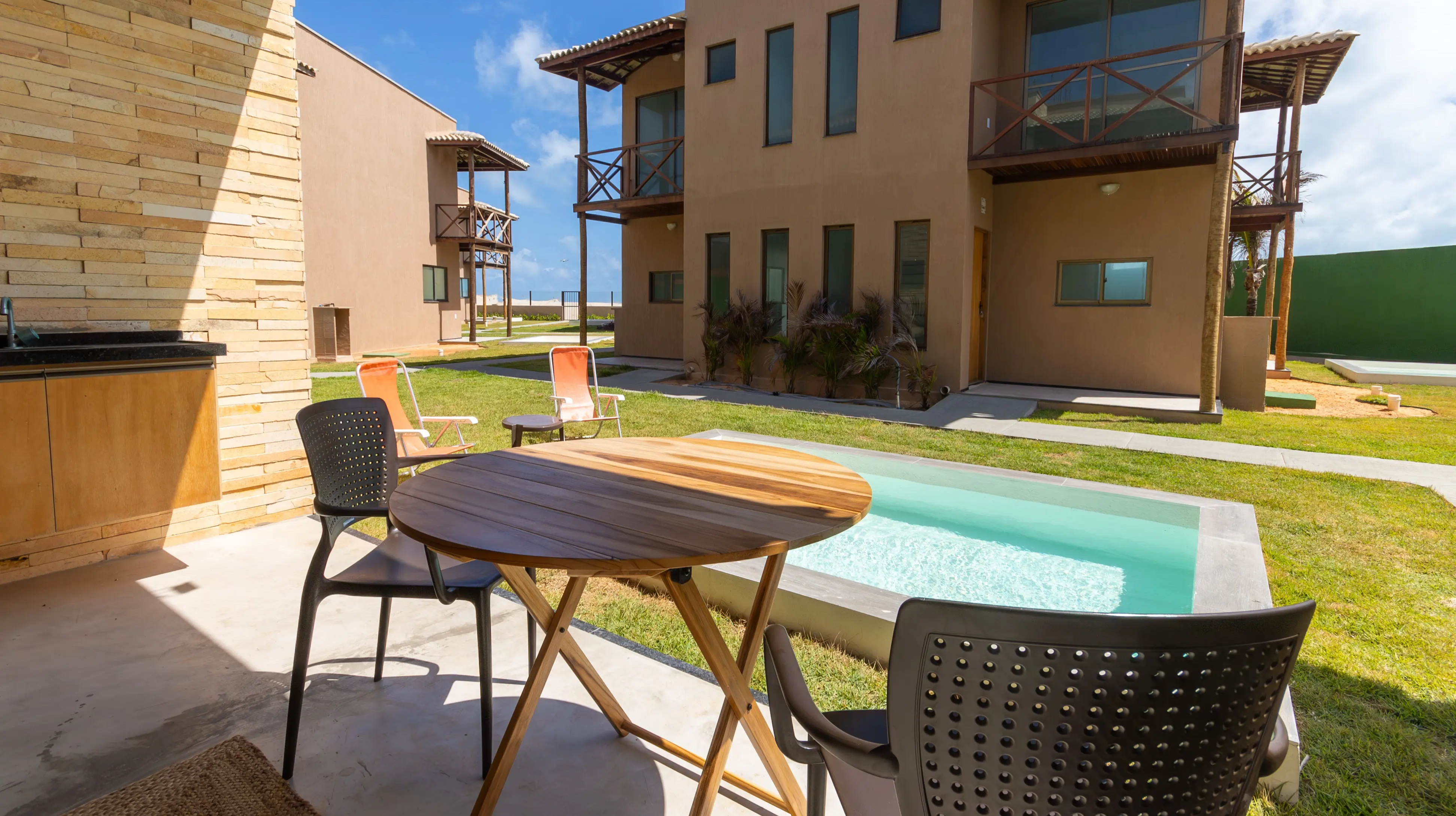 Deck pool-3-3